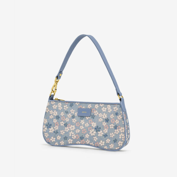 b2.2 c Blue Blossom